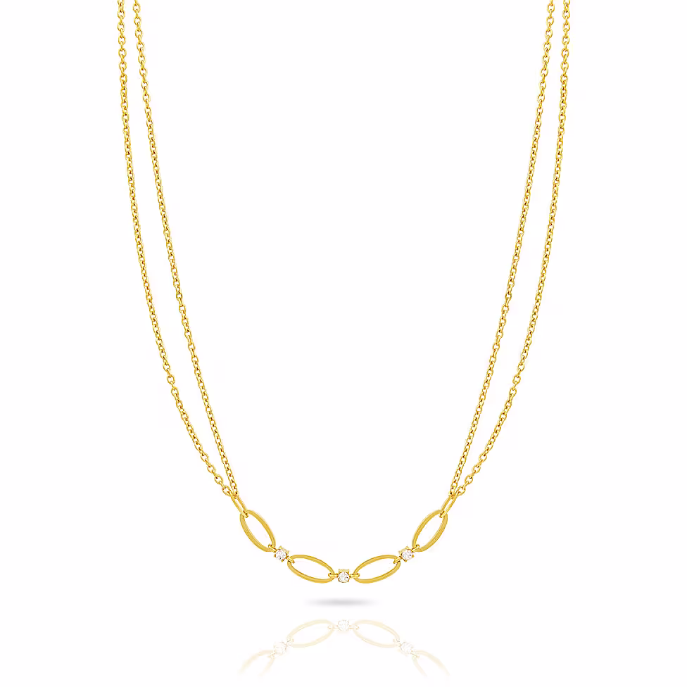 Collana in acciaio lucido. Catena con maglia ovale e cristalli. Personalizzato con cuore Ops.